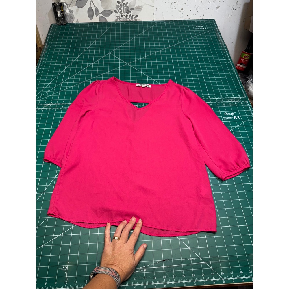 Annabella Womens Hot Pink V-Neck Blouse 3/4 Sleeve Top Size Small Made in USA